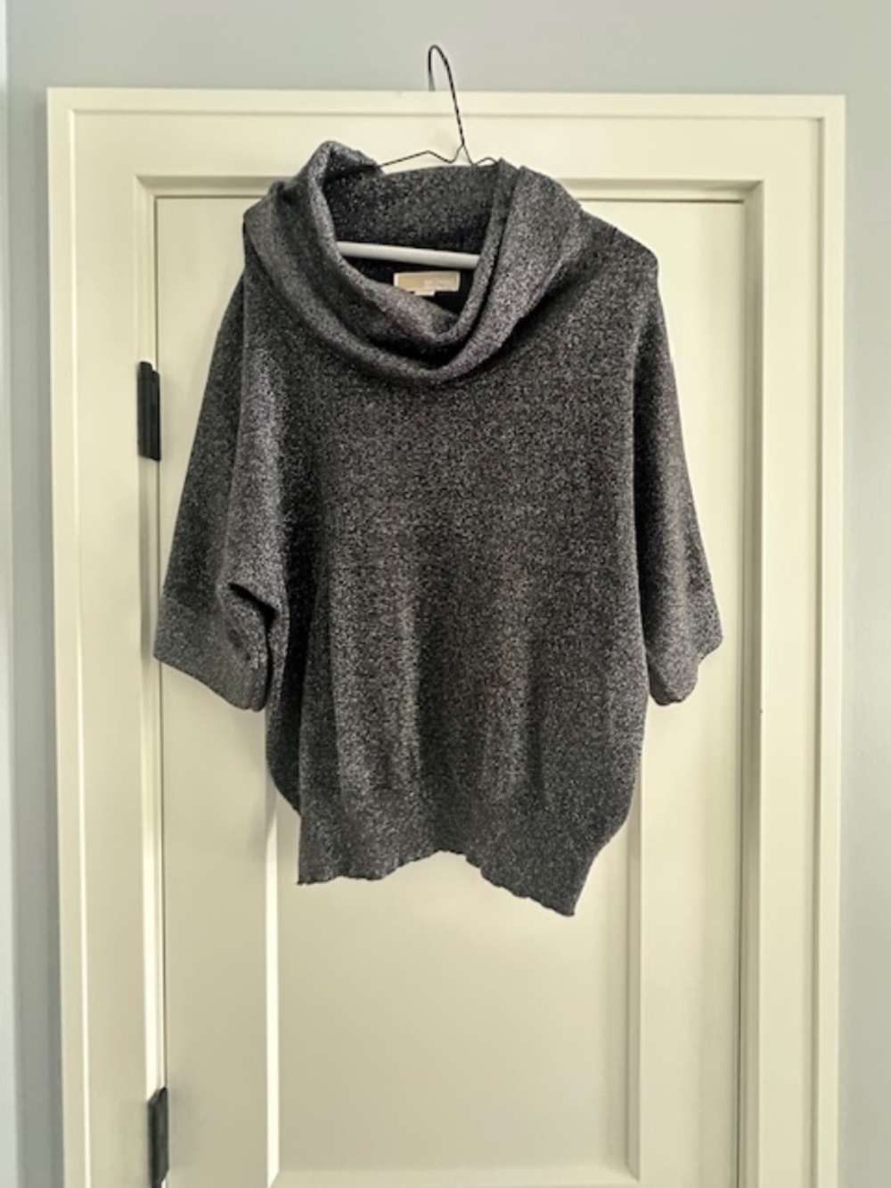 MICHAEL Michael Korn Black and Silver Cowl Neck Blouse Sz Large